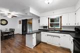1516 Wellington Crescent - Photo 3