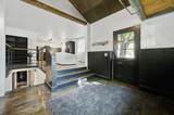 1052 Miller Avenue - Photo 6