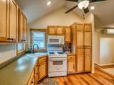 2011 Norton Avenue - Photo 11