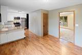 6101 Oak Circle - Photo 11