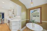 3944 Xerxes Avenue - Photo 19