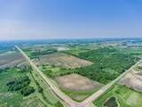 12120 Jonathan Carver Parkway - Photo 11