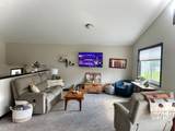 970 York Court - Photo 10