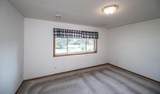 109 Oak Street - Photo 17