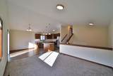978 York Crt - Photo 13