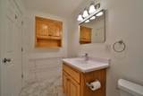 978 York Crt - Photo 33