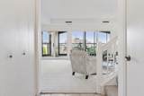 1201 Yale Place - Photo 2
