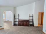 7462 Hinton Park Avenue - Photo 16