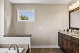 2444 Woods Drive - Photo 33