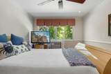 205 Barry - Photo 36