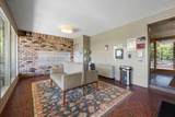 205 Barry - Photo 45