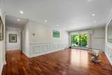 205 Barry - Photo 9