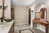 1201 Yale Place - Photo 34