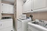 1201 Yale Place - Photo 35