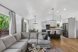 515 10th Avenue - Photo 8