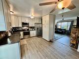 305 Lincoln Court - Photo 9