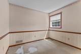2095 Jamison Avenue - Photo 15