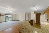 930 Lyn Way - Photo 5