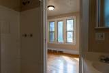 915 College Street - Photo 12