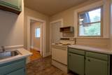 915 College Street - Photo 8