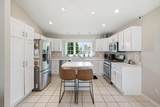 653 Grayhawk Dr - Photo 2