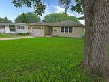 1109 Moore Street - Photo 2