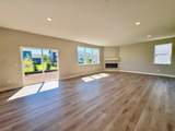 6240 Jennifer Avenue - Photo 7