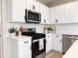925 Greenlawn Avenue - Photo 9