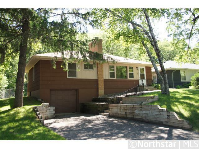 1305 Flag Avenue S, Saint Louis Park, MN 55426 (#4153516) :: The Preferred Home Team