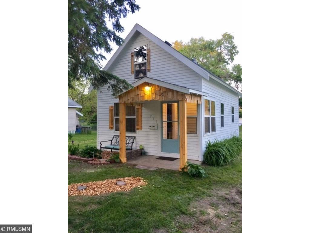 213 Johnson Street - Photo 1