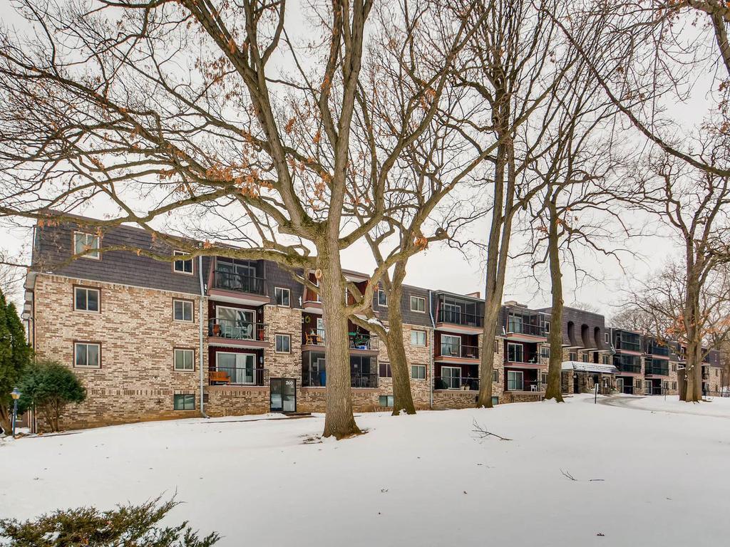 260 Westview Drive - Photo 1