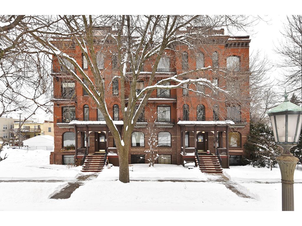 697 Laurel Avenue - Photo 1