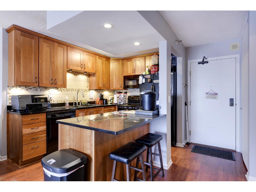 401 1st Street - Photo 1