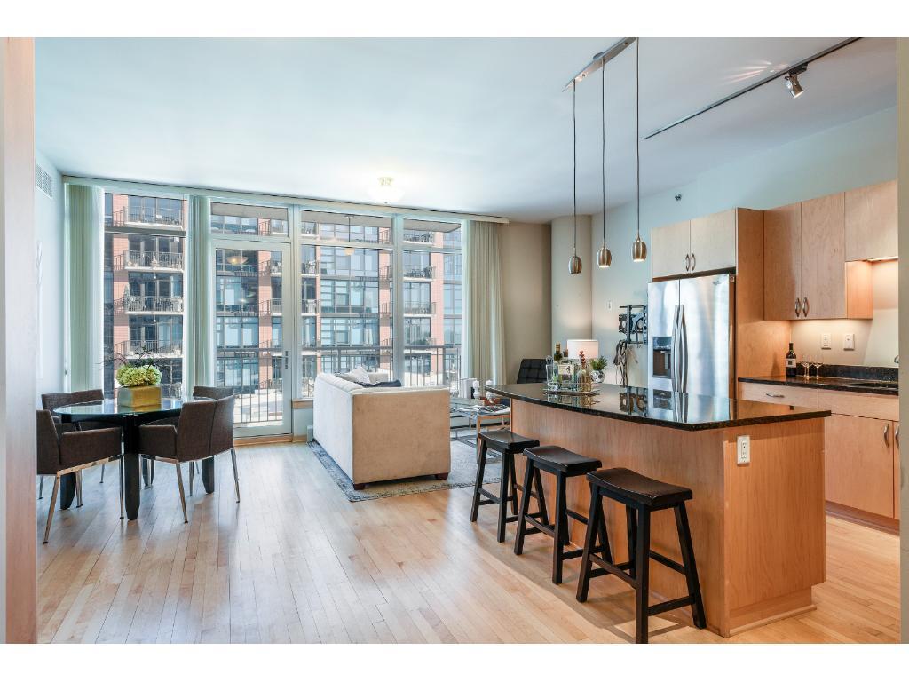 215 10th Avenue - Photo 1