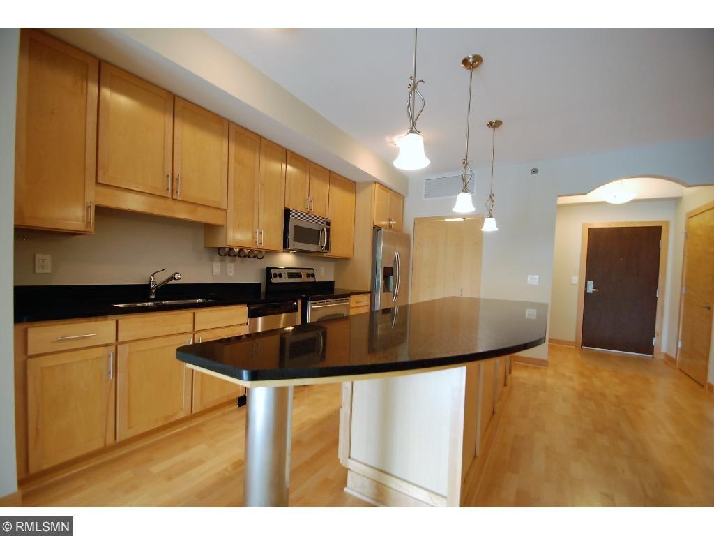 317 Groveland Avenue - Photo 1