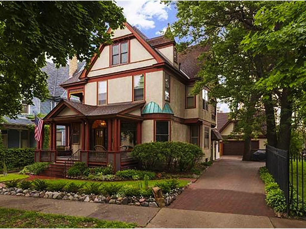 432 Ridgewood Avenue - Photo 1
