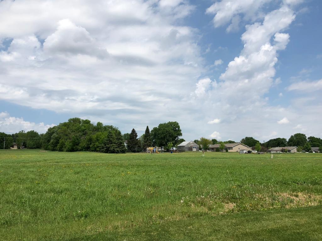 418 Skogen Drive - Photo 1