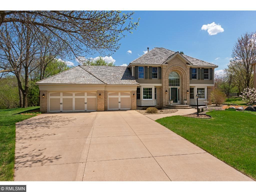 832 Overlook Place - Photo 1