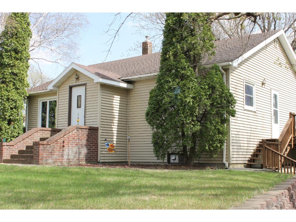 609 Lake Street - Photo 1