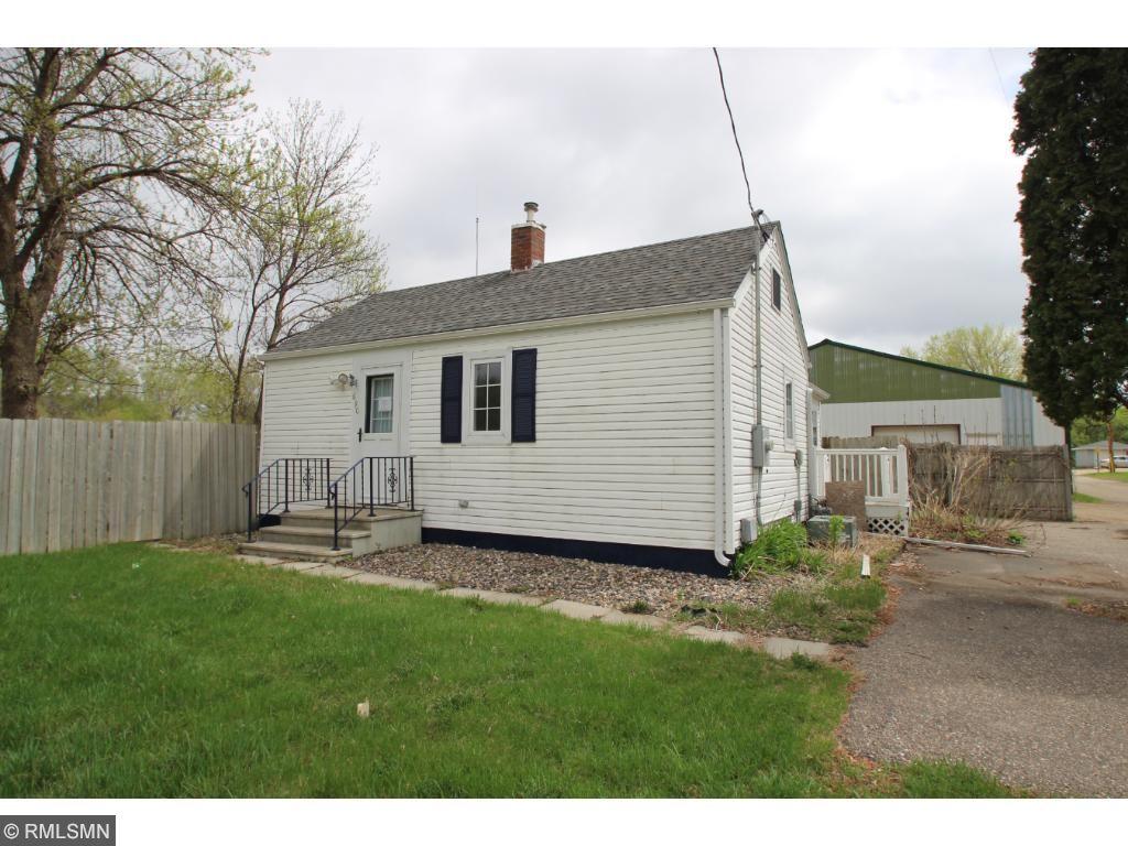 690 3rd Street - Photo 1