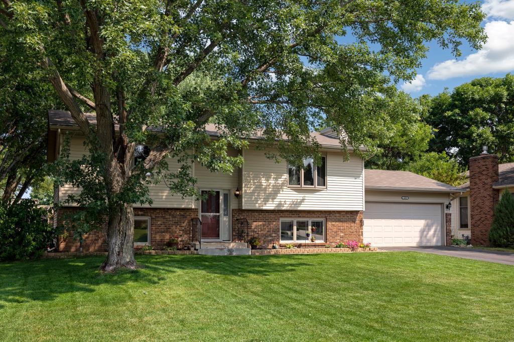 239 Stassen Drive - Photo 1