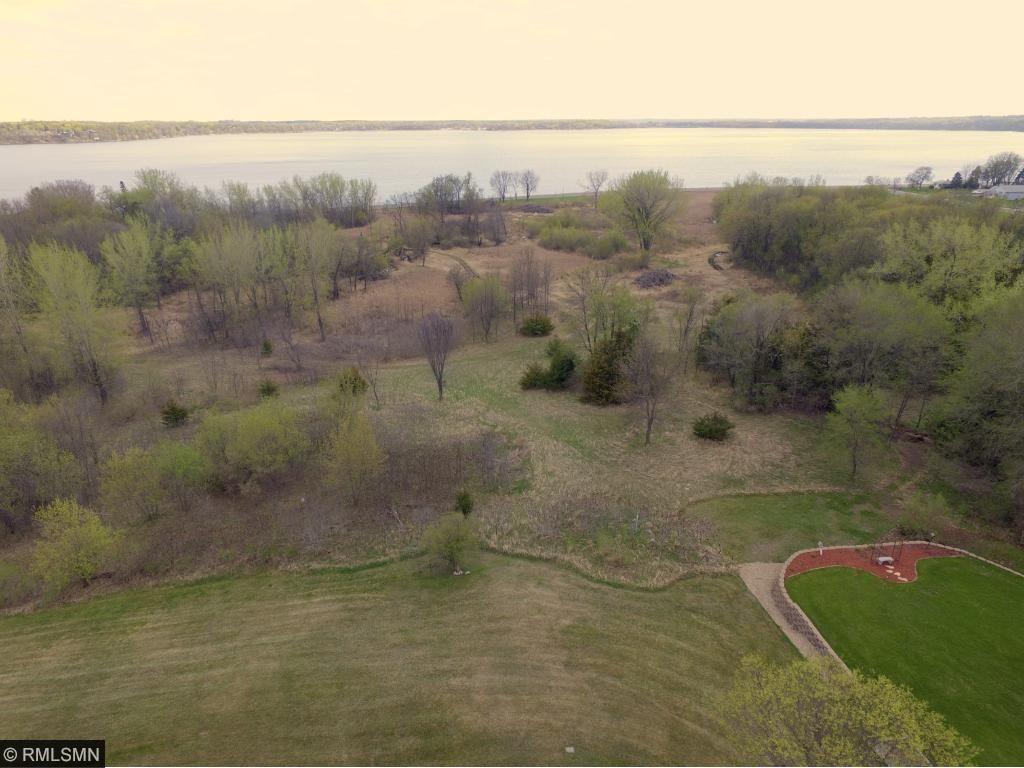609 Lake Boulevard - Photo 1