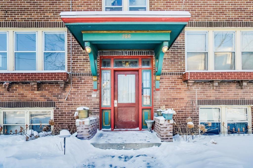 286 Van Buren Avenue - Photo 1