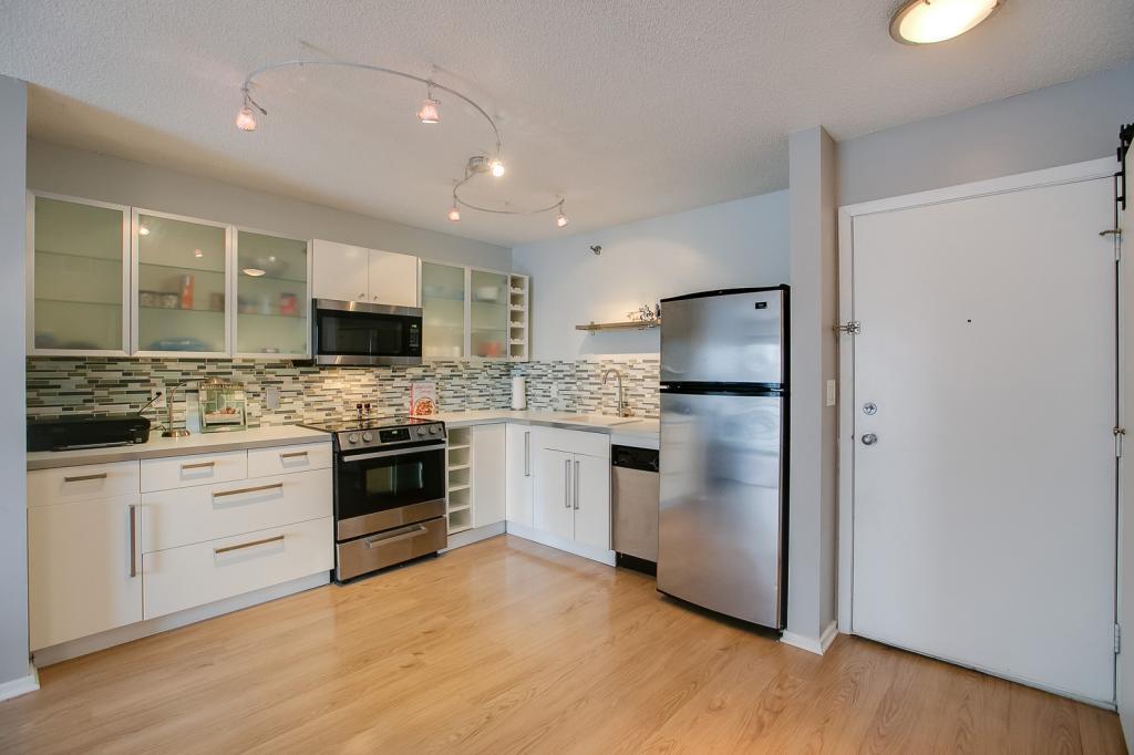 121 Washington Avenue - Photo 1