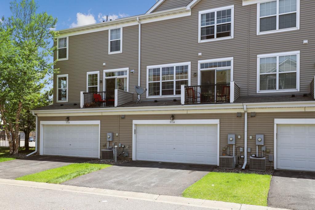 5714 Village Creek Parkway - Photo 1