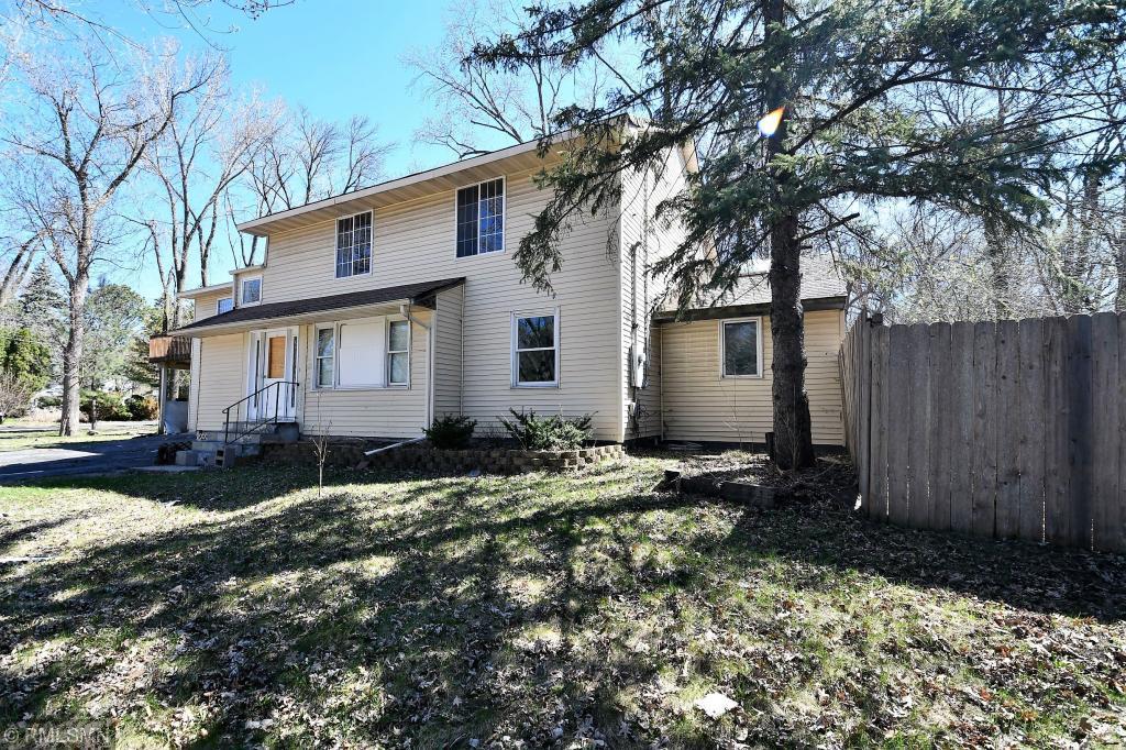 709 Plymouth Road - Photo 1
