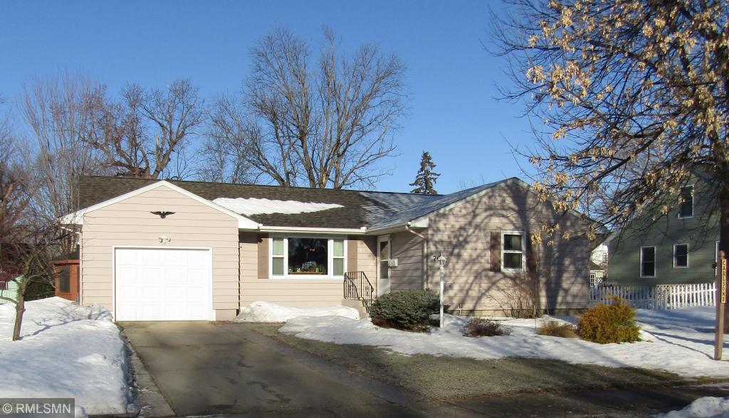 702 10th Street - Photo 1