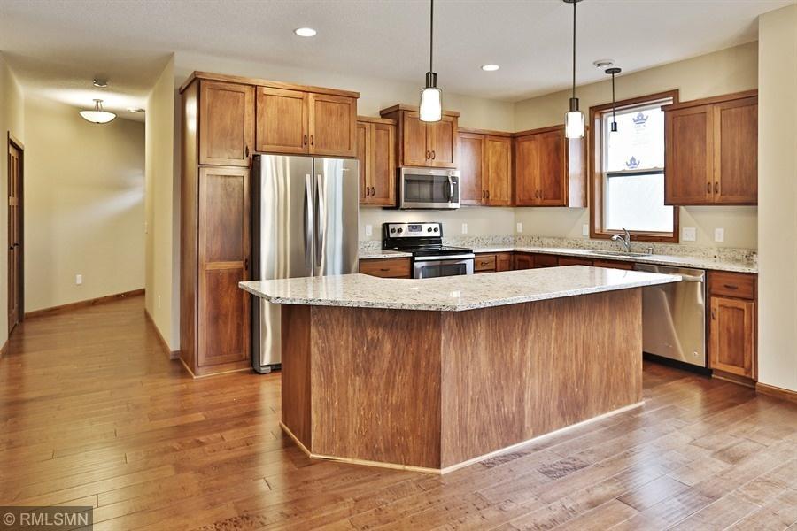 10205 74th St. Ne - Photo 1