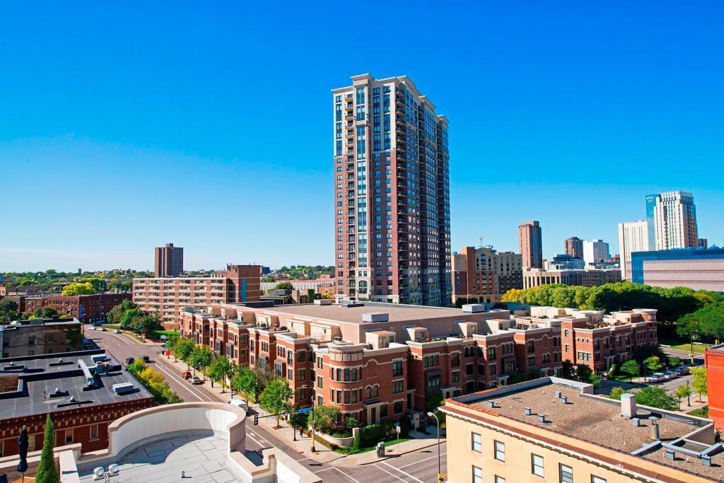 500 Grant Street - Photo 1