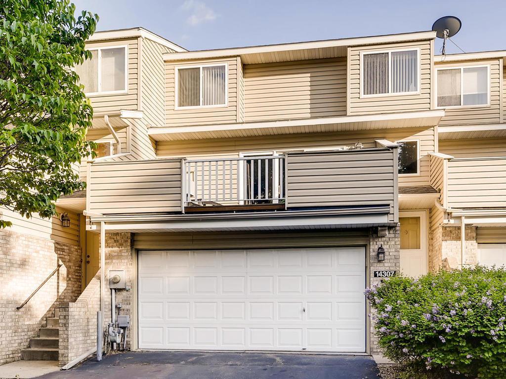 14307 Hickory Court - Photo 1